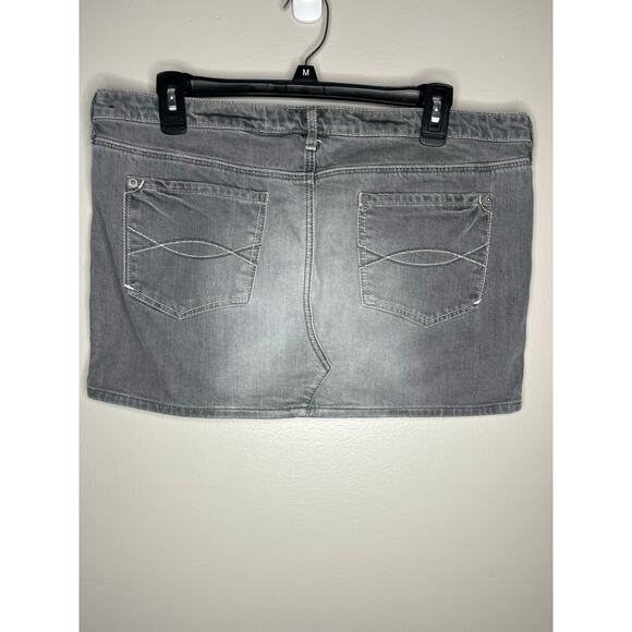 Abercrombie & Fitch Y2K Light Gray Micro Mini Denim Skirt Womens Size 10 - Picture 3 of 5